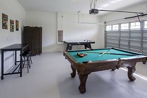 Mickeys Hideaway by VillaDirect