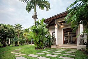 Baan Pinya Balinese Style Aonang Pool Villa