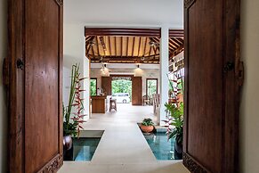 Baan Pinya Balinese Style Aonang Pool Villa