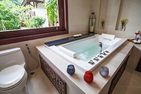 Baan Pinya Balinese Style Aonang Pool Villa