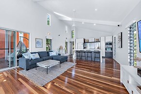 Mandalay Escape Serenity and Pool