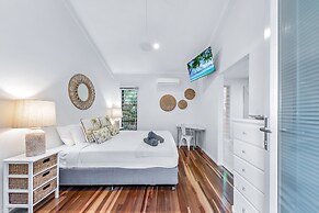 Mandalay Escape Serenity and Pool