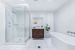 Mandalay Escape Serenity and Pool