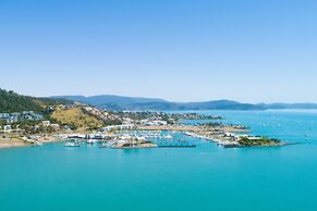 Mandalay Escape Serenity and Pool