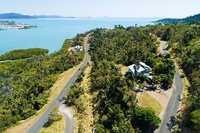 Mandalay Escape Serenity and Pool