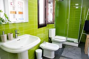 Preciosa Casa La Humosa