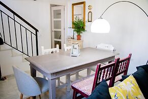 Preciosa Casa La Humosa