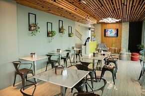 Felicity Island Hotel