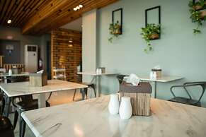 Felicity Island Hotel