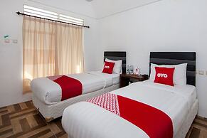 OYO 1812 Dg Inn