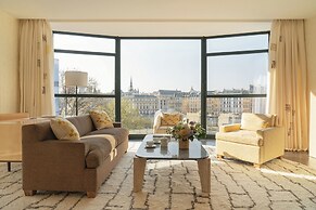 Cheval Blanc Paris