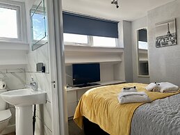 St Andrews House Hotel