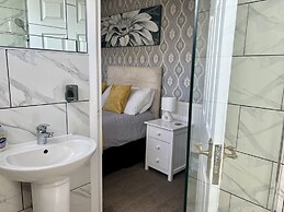 St Andrews House Hotel