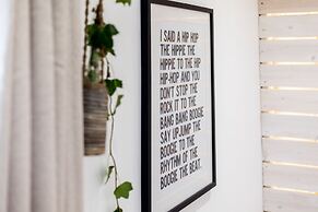 James Place @ Pontmorlais