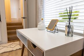 James Place @ Pontmorlais