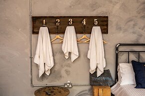 James Place @ Pontmorlais