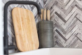 James Place @ Pontmorlais