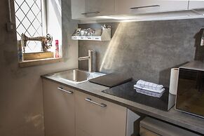 James Place @ Pontmorlais