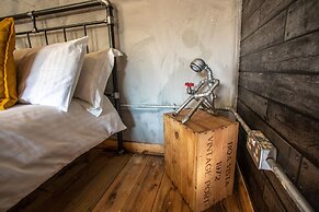 James Place @ Pontmorlais