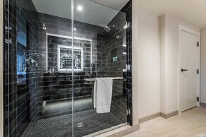 Hotel Vin, Autograph Collection