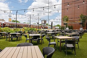 Hotel Vin, Autograph Collection