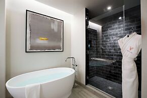 Hotel Vin, Autograph Collection