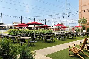 Hotel Vin, Autograph Collection