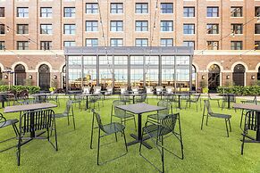 Hotel Vin, Autograph Collection