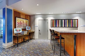 Holiday Inn Express & Suites Middletown - Goshen by IHG