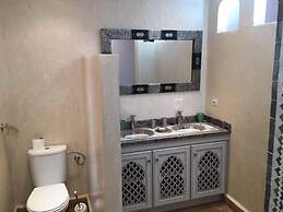 Beach side 3 Bedrooms Riad  Ref 1092