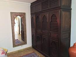 Beach side 3 Bedrooms Riad  Ref 1092