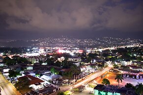 20 South Kingston Luxury Apartment