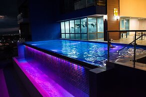 20 South Kingston Luxury Apartment