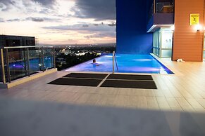 20 South Kingston Luxury Apartment