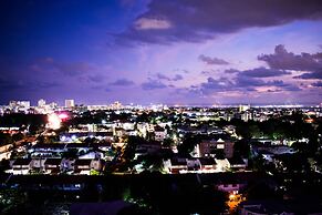 20 South Kingston Luxury Apartment