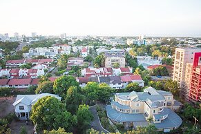 20 South Kingston Luxury Apartment