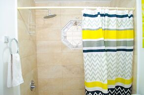 Centrally located Oakland Guest Apartment II