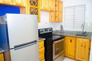 Centrally located Oakland Guest Apartment II