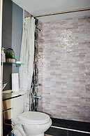 New Kingston Guest Apartment At Chelsea