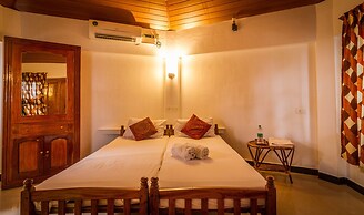 Namasthe Varkala