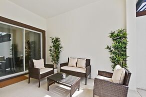 Regal Splendor Villa by VillaDirect