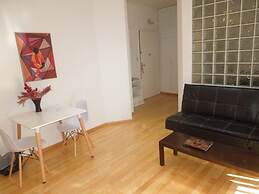 Luminoso Dos Ambientes En Recoleta