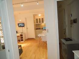 Luminoso Dos Ambientes En Recoleta