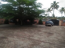 De Villa Hotel and Suites