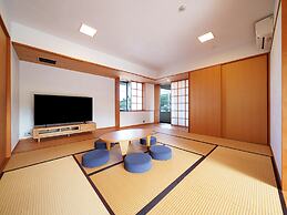 Aqua Palace Chatan by Coldio Premium