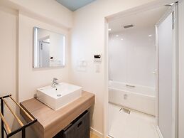 Aqua Palace Chatan by Coldio Premium