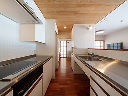 Aqua Palace Chatan by Coldio Premium