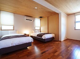 Aqua Palace Chatan by Coldio Premium