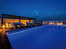 Aqua Palace Chatan by Coldio Premium