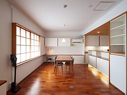 Aqua Palace Chatan by Coldio Premium